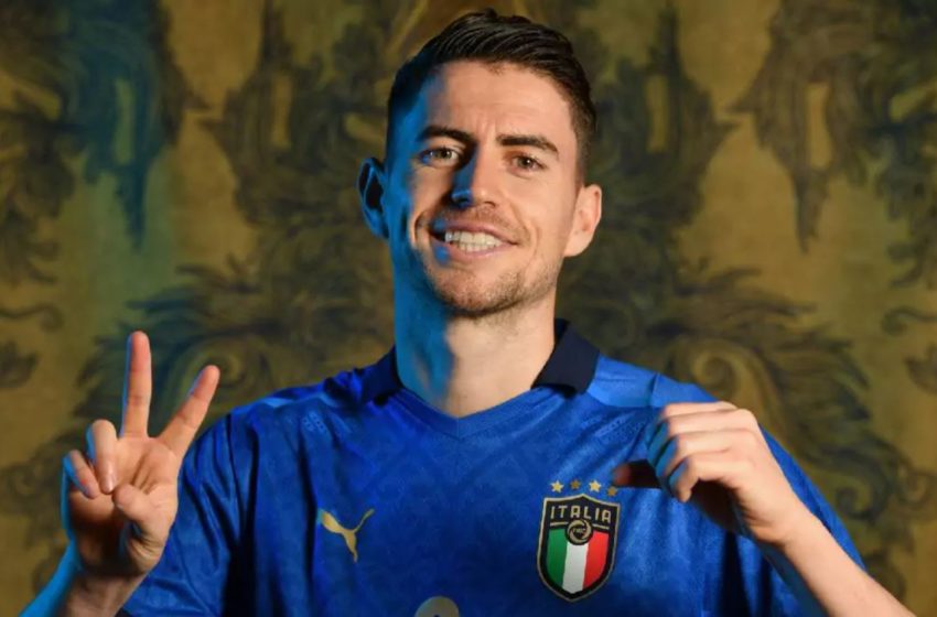  Jorginho é eleito o melhor jogador da Europa na temporada