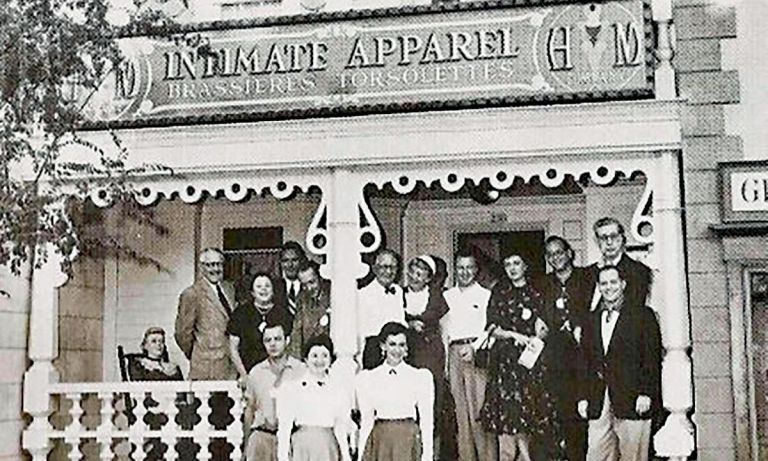  A Disney tinha uma loja de lingerie como atração nos anos 1950