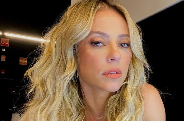  Paolla Oliveira se manifesta após história envolvendo prostituição de artistas da Globo