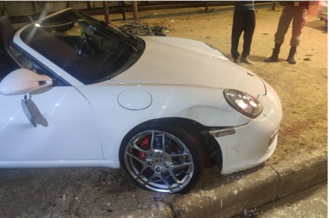  Motorista capota Porsche ao ver ‘mulher nua’ atravessar viaduto da Lagoinha, em BH