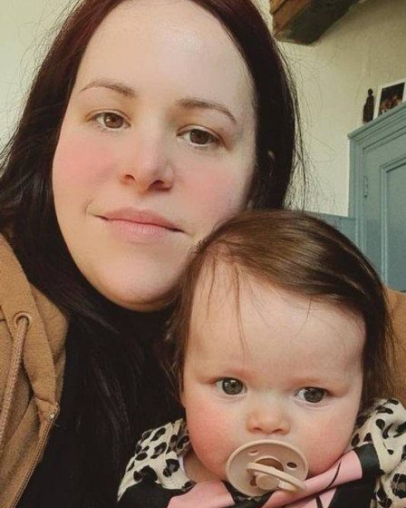  eBaby: britânica compra kit na web, recebe sêmen de doador em casa e engravida com tutorial no Youtube