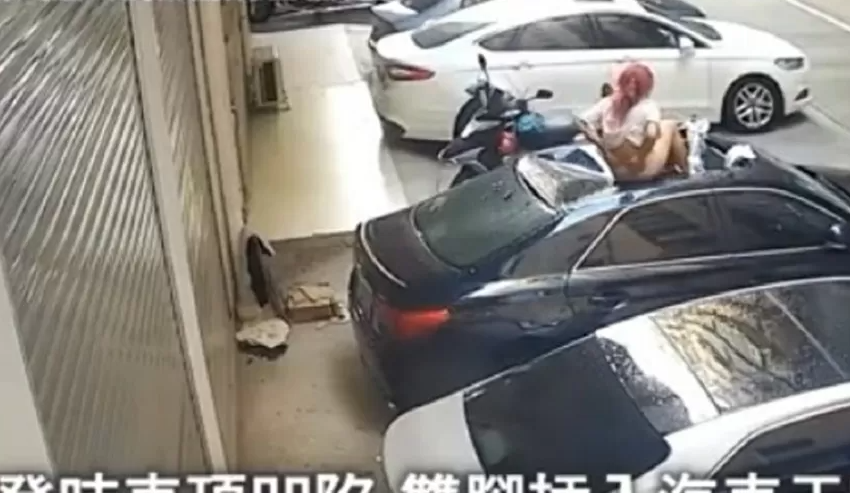  Mulher destrói carro ao cair da varanda durante o sexo; assista