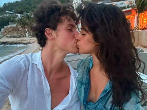  Fim: Camila Cabello e Shawn Mendes anunciam término do namoro