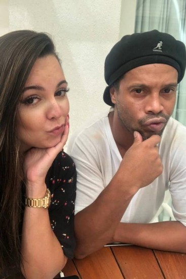  Ronaldinho Gaúcho pode ser preso por falta de pagamento de pensão a ex-mulher