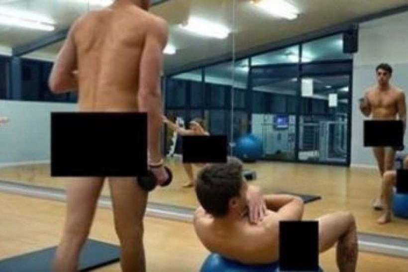  Academia dos peladões: nova academia permite que pessoas malhem sem roupa