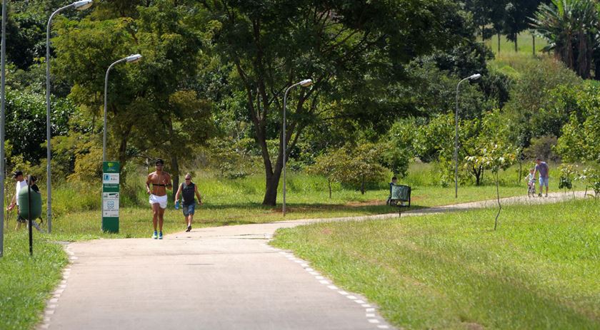  Veja o que abre e o que fecha nesta Sexta-feira Santa