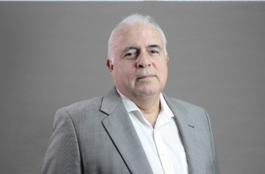  ESTÉFANE CABEÇA BRANCA, pré-candidato à Deputado Distrital pelo PSD.