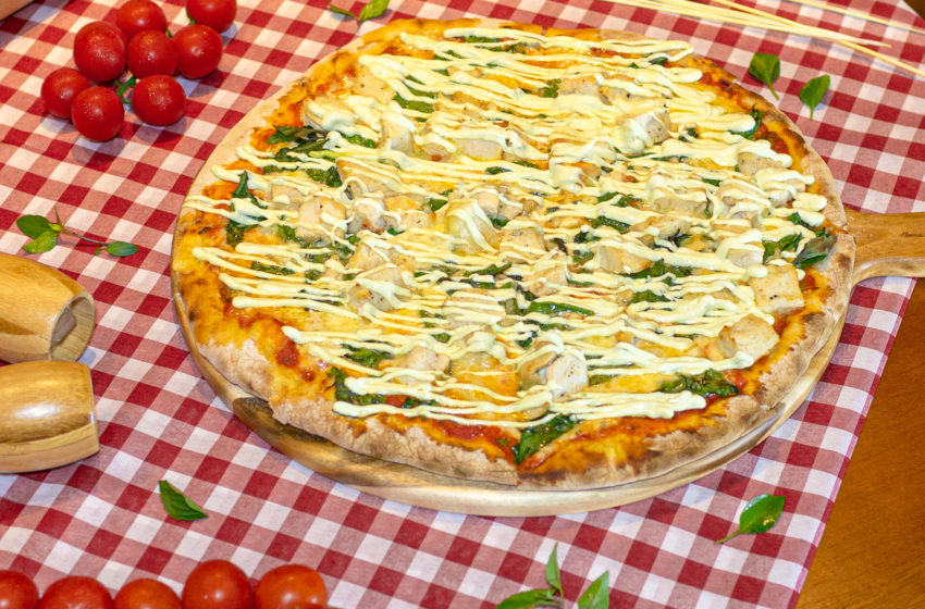  Italianíssimo celebra Dia da Pizza com receita premiada mundialmente