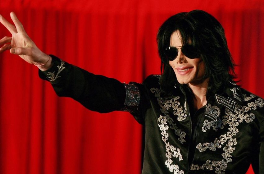  Michael Jackson teria usado 19 identidades falsas para obter drogas, revela documentário