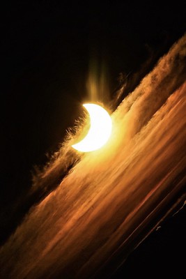  Último eclipse solar de 2022 está acontecendo agora. Acompanhe ao vivo!