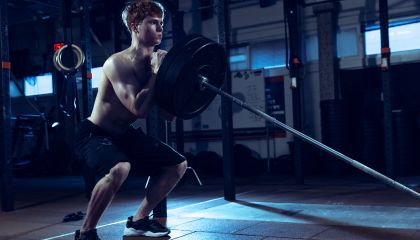  Musculação na infância e adolescência: veja mitos, benefícios e cuidados da prática