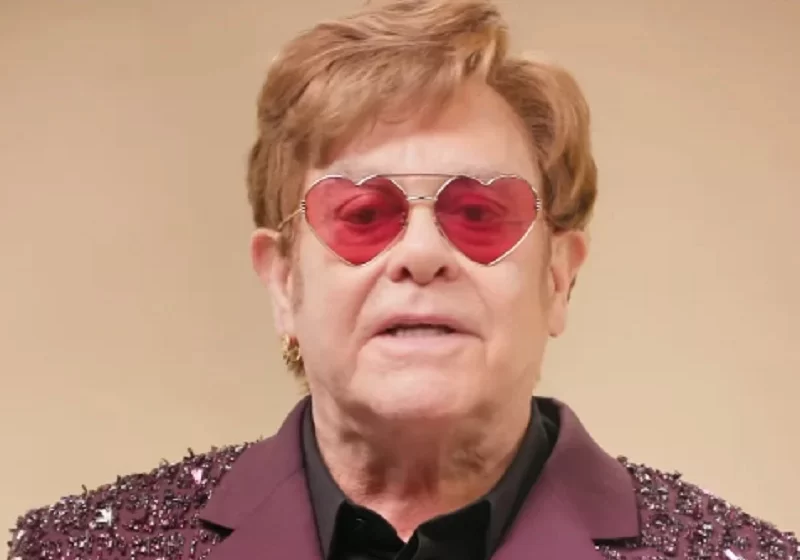  Elton John faz último show da carreira, após mais de 50 anos nos palcos