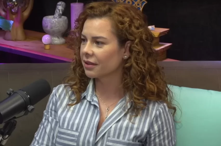  Fernanda Souza diz que fez sinastria amorosa com namorada; veja o que é
