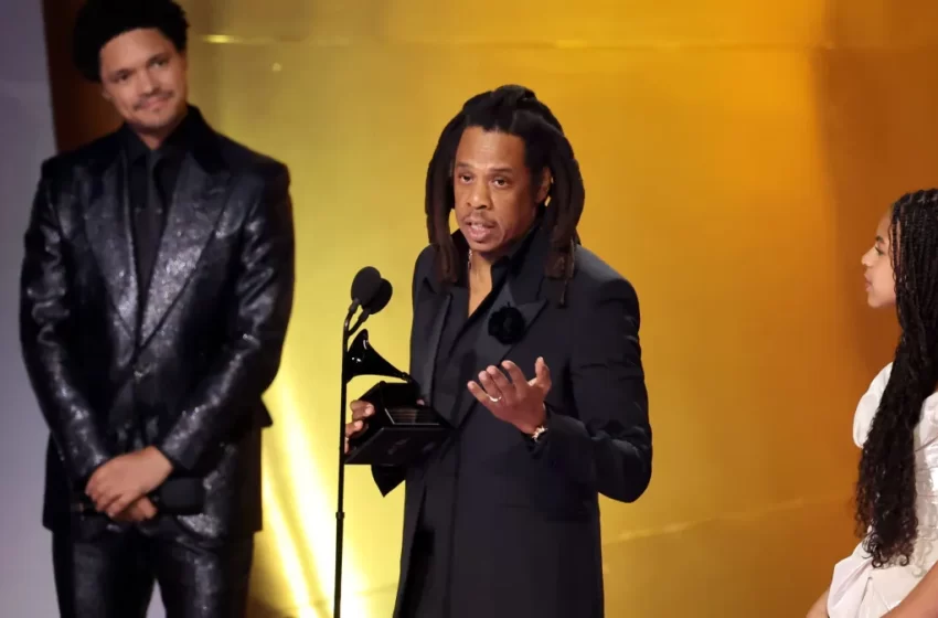  Afiado, Jay-Z solta o verbo no Grammy: “Quando estou nervoso, falo a verdade”