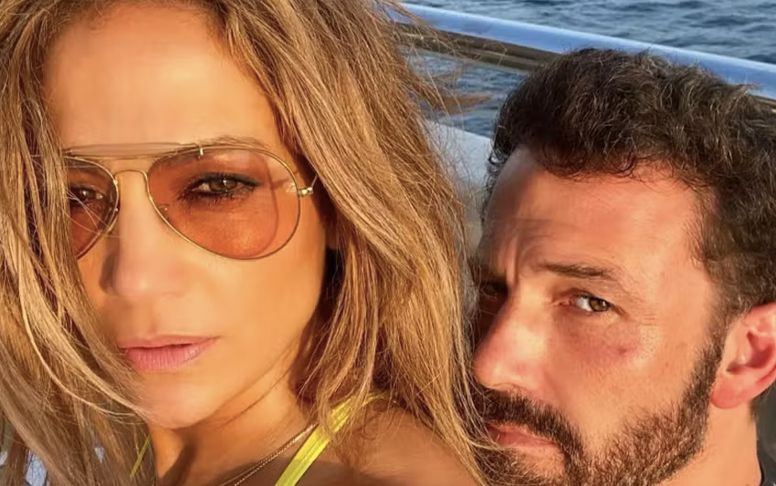  Círculo íntimo de Jennifer Lopez não suporta Ben Affleck, revela jornal: ‘Idiota em dose tripla’