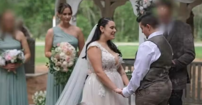  Mulheres se apaixonam por madrinha do casamento e formam trisal