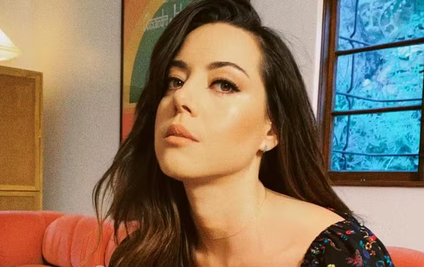  Atriz de produções famosas revela que nunca usa calcinha (nem no set) e explica motivo bizarro