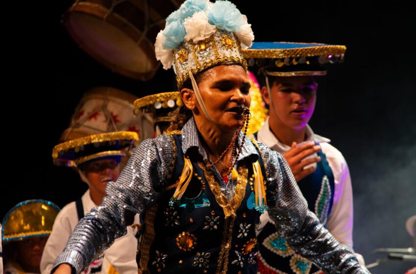  Seu Estrelo traz apresentações e rodas de conversa sobre teatro de terreiro para Brasília 