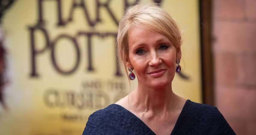  J. K. Rowling diz ter recusado títulos da realeza por ‘razões pessoais’ em meio a polêmicas e não se arrepende: ‘Recusaria de novo’