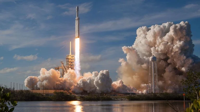  A exploração espacial causa danos ambientais na Terra?