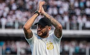  No Santos, salário de Neymar terá redução de 97,6%. Veja números