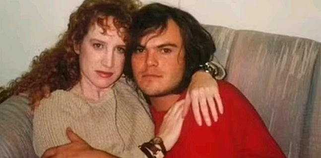  O momento nojento que atriz viveu com Jack Black durante namoro nos anos 1990: ‘É sério, gente’