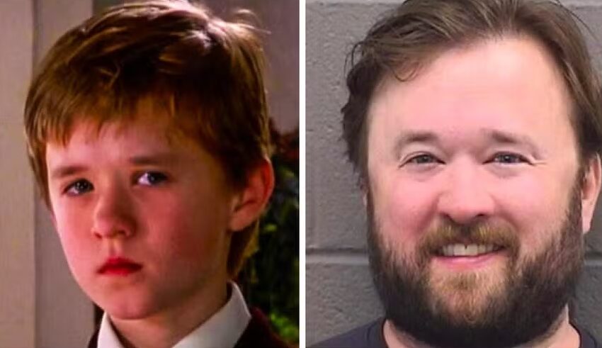  Haley Joel Osment, ex-astro mirim de ‘O Sexto Sentido’, posa com sorrisão para mugshot ao ser preso nos EUA