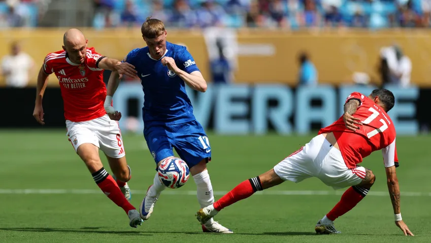  Chelsea supera paralisação e Benfica, e vai enfrentar Palmeiras no Mundial