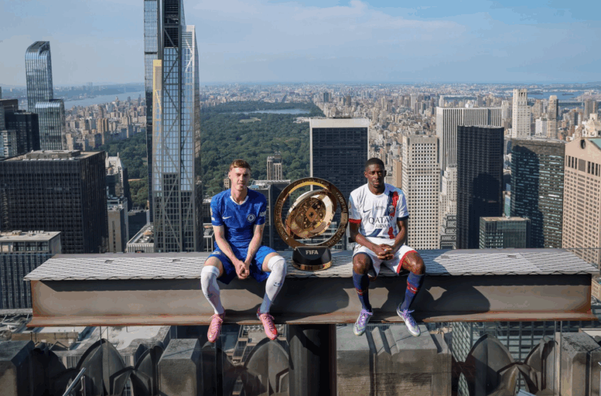  Chelsea x PSG: Palmer e Dembélé recriam foto icônica em arranha-céu de NY