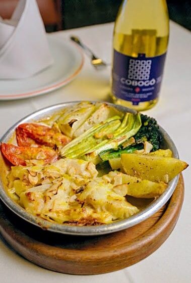  Ícone da gastronomia, chef Francisco Ansiliero comemora 86 anos com nova criação