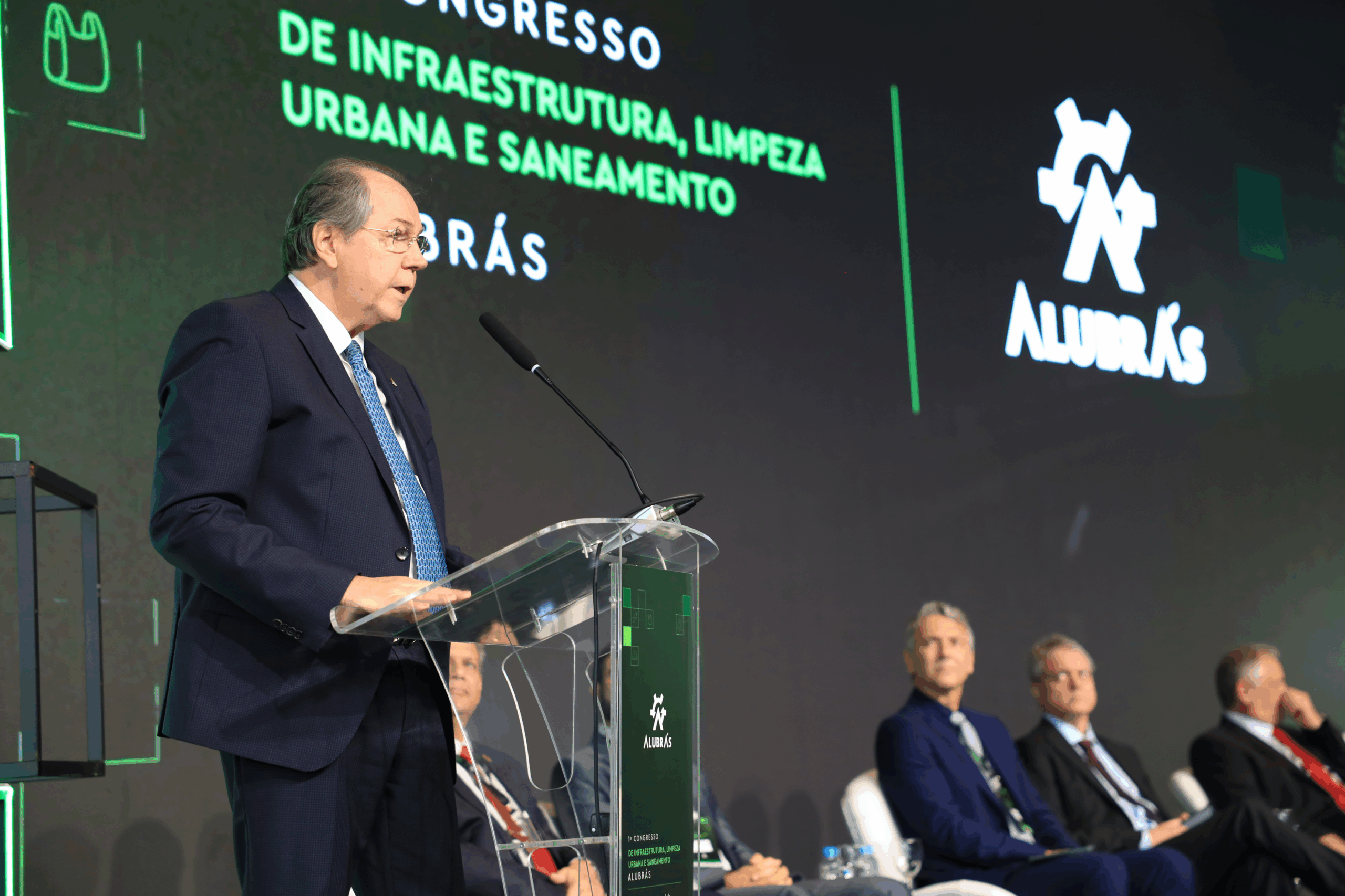  Evento no DF debate inovação em limpeza urbana e sustentabilidade