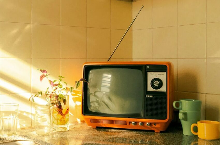  Streaming, maratonas e “segundos ecrãs”: a transformação da TV no Dia Mundial da Televisão