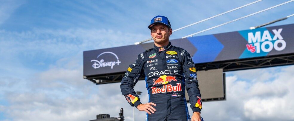 Max Verstappen enfrentou 100 pilotos de kart em desafio em Silverstone — Foto: Red Bull Content Pool